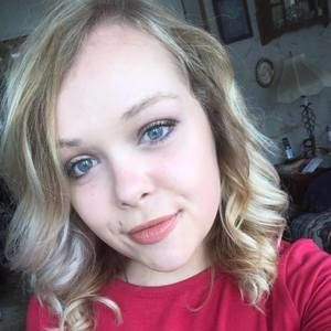 Meet your Posher, Michaela